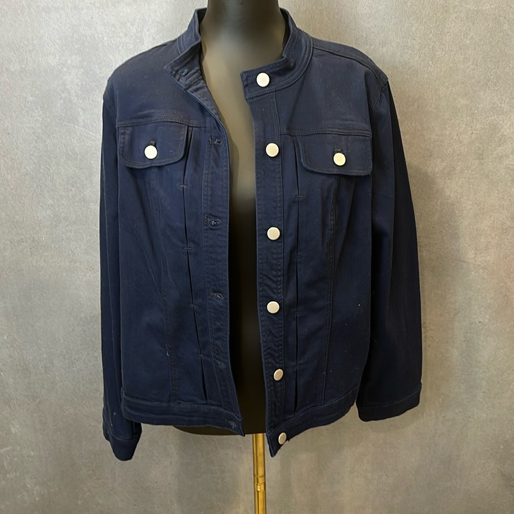 Chico’s navy blue jacket - size 2 (large)